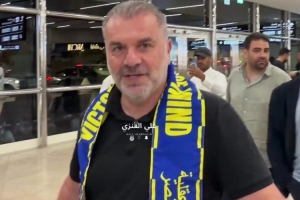 利雅得胜利新帅来了！波斯特科格鲁抵达利雅得：我很激动