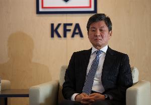官方：韩国足协主席郑梦奎正式辞职，结束13年零5个月任期
