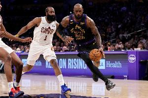 自由市场Day8剩余大鱼：詹姆斯、哈登、德罗赞、追梦、杜伦